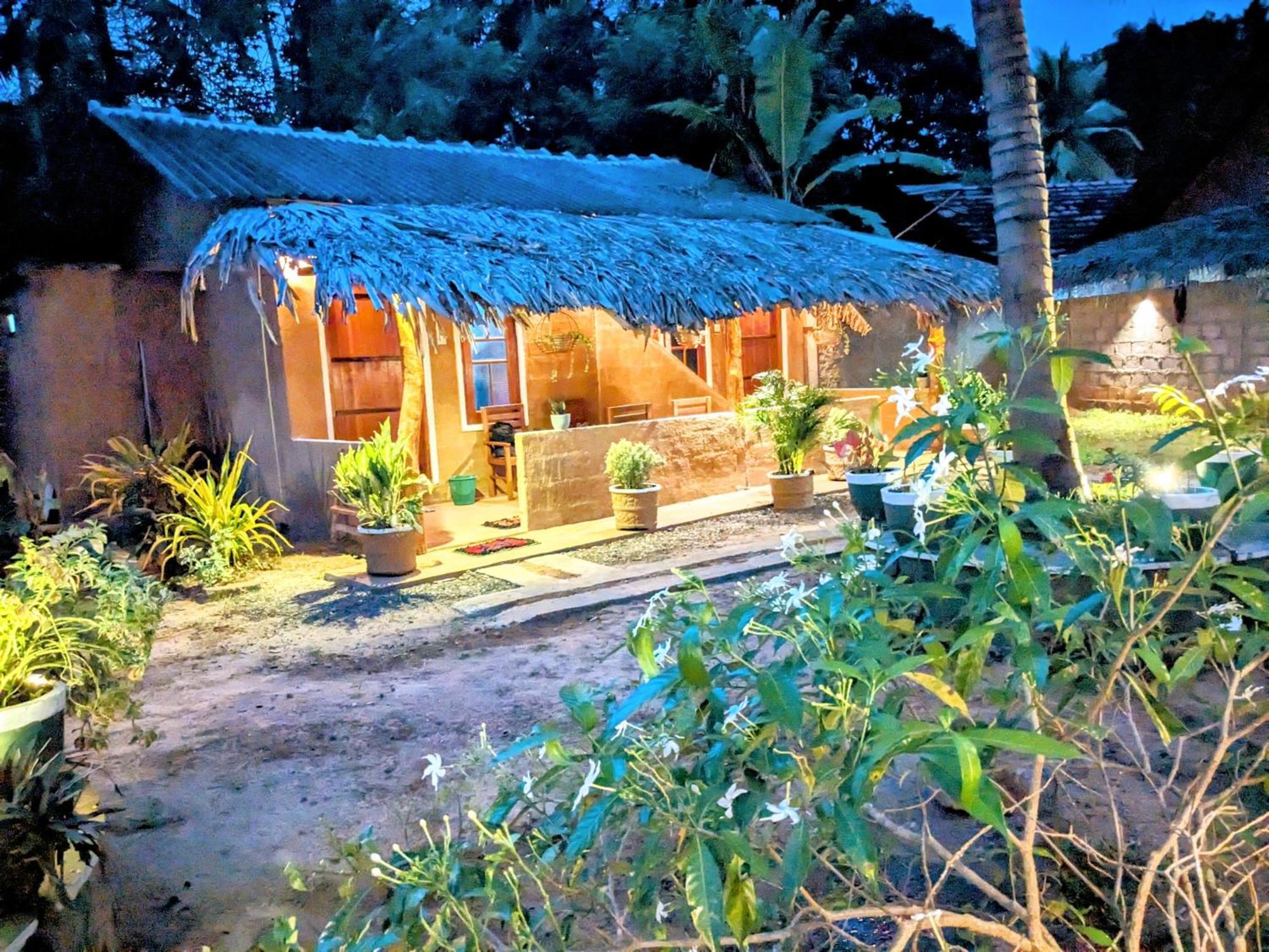 Maika Safari Lodge Udawalawe Eksteriør billede