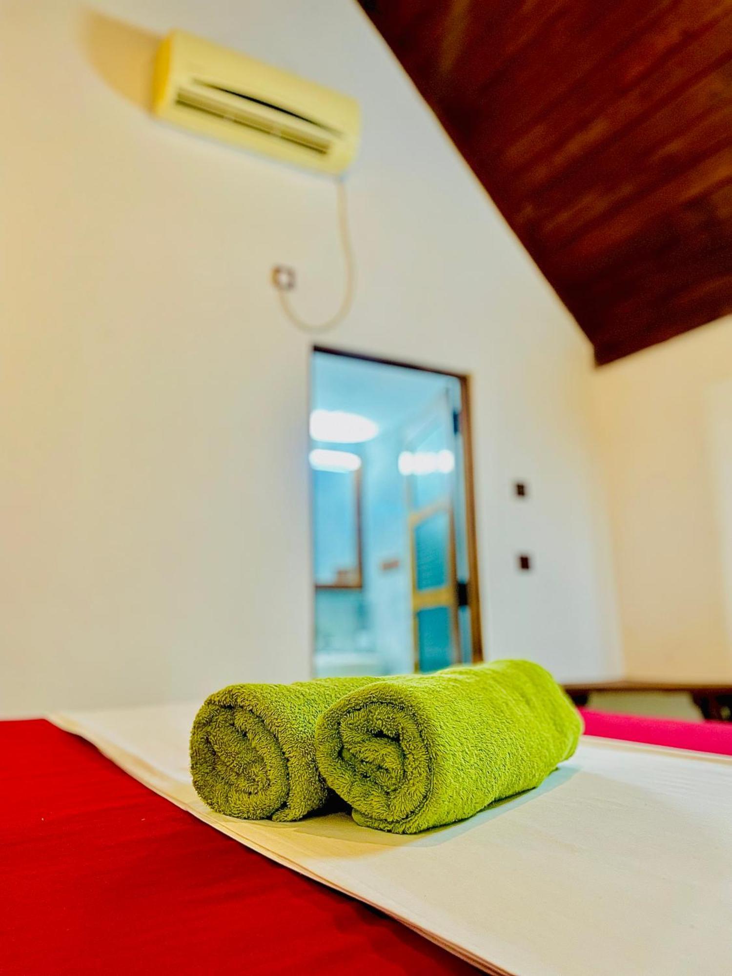Maika Safari Lodge Udawalawe Eksteriør billede