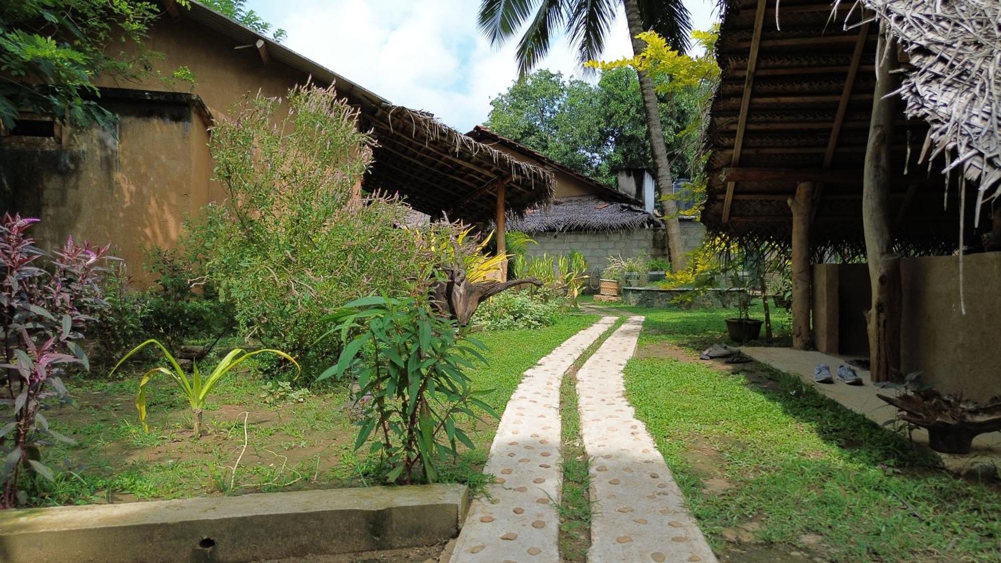 Maika Safari Lodge Udawalawe Eksteriør billede